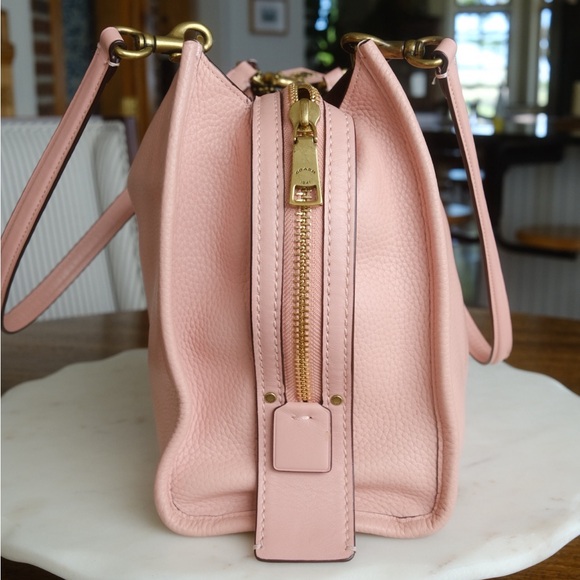 Coach Rogue 30 - Picture 16 of 16